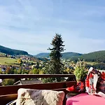 Appartamento Goldener Hahn Pool, Sauna & Fruehstuecksservice *