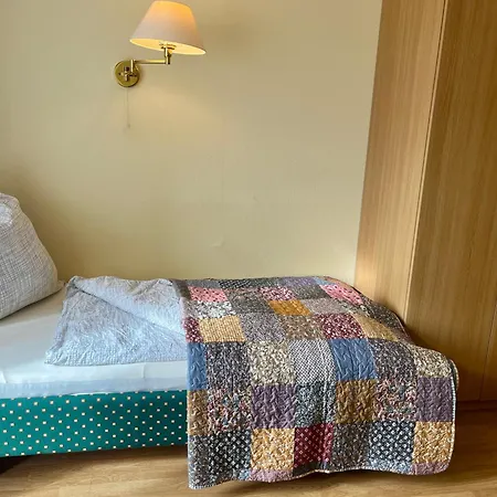 Апартаменты Goldener Hahn Pool, Sauna & Fruehstuecksservice