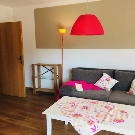 Goldener Hahn B&B Ferienwohnungen Pool & Sauna Near Medicenter