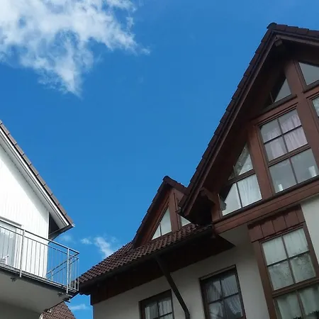 Goldener Hahn B&B Ferienwohnungen Pool & Sauna Near Medicenter Apartment *